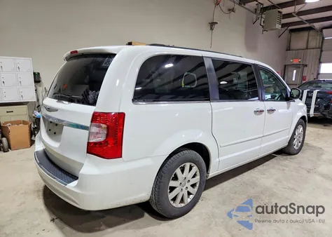 2016 Chrysler Town & Country Lx from USA, damaged, VIN 2C4RC1AG1GR104514